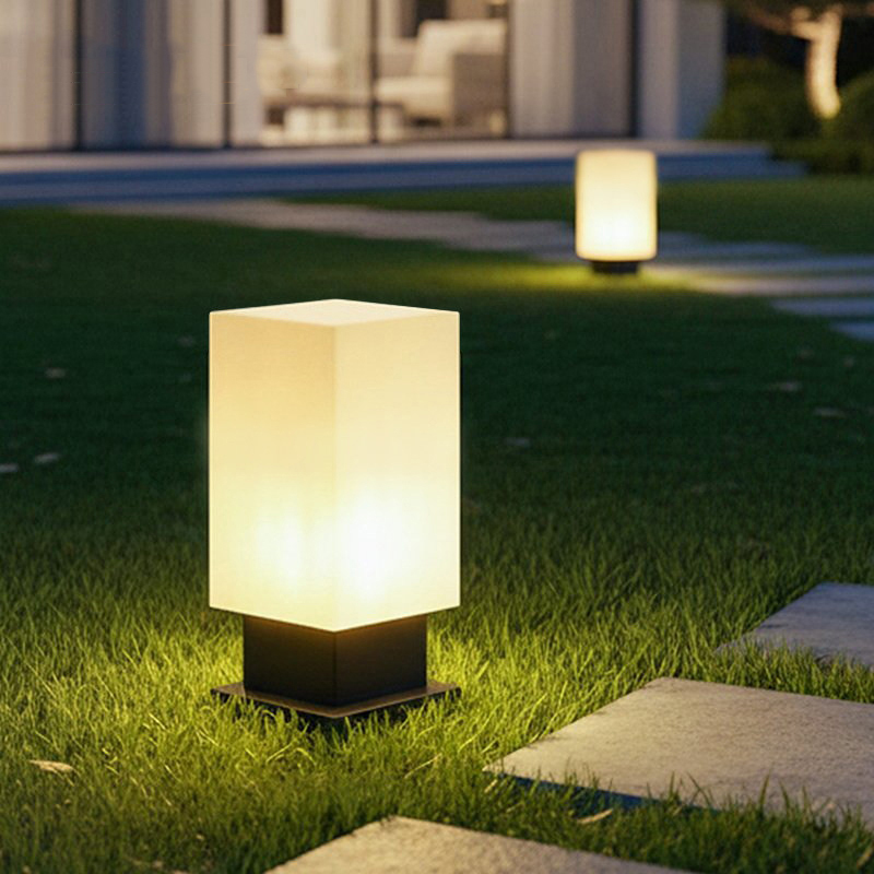 مصباح أرضي مضيء للساحات يعمل ب - مراجعة Solar Garden Light وسعره