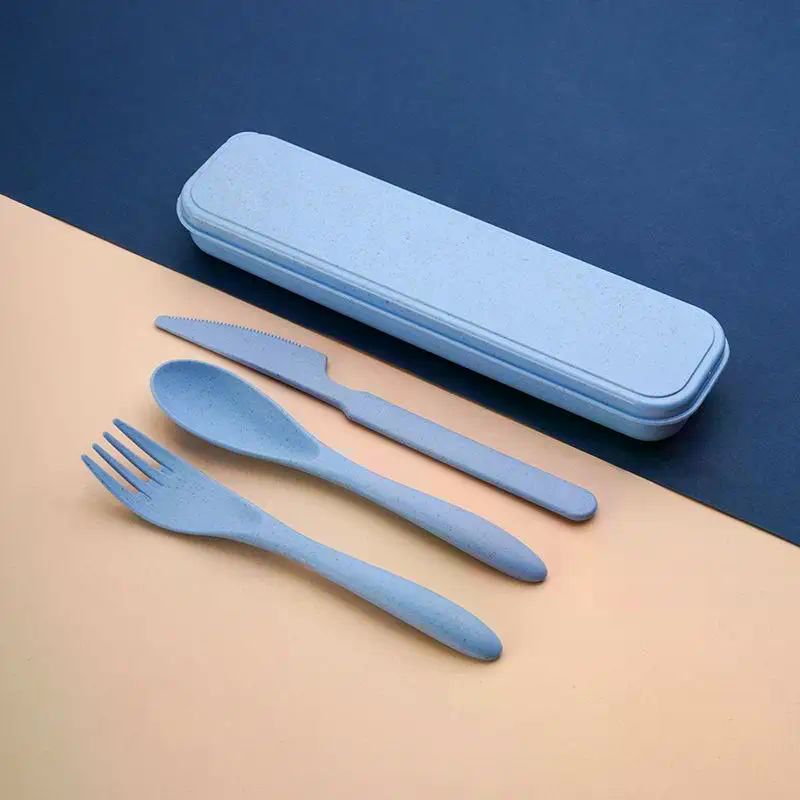 مجموعة أدوات مائدة قابلة لإعاد - مراجعة Reusable Straw وسعره