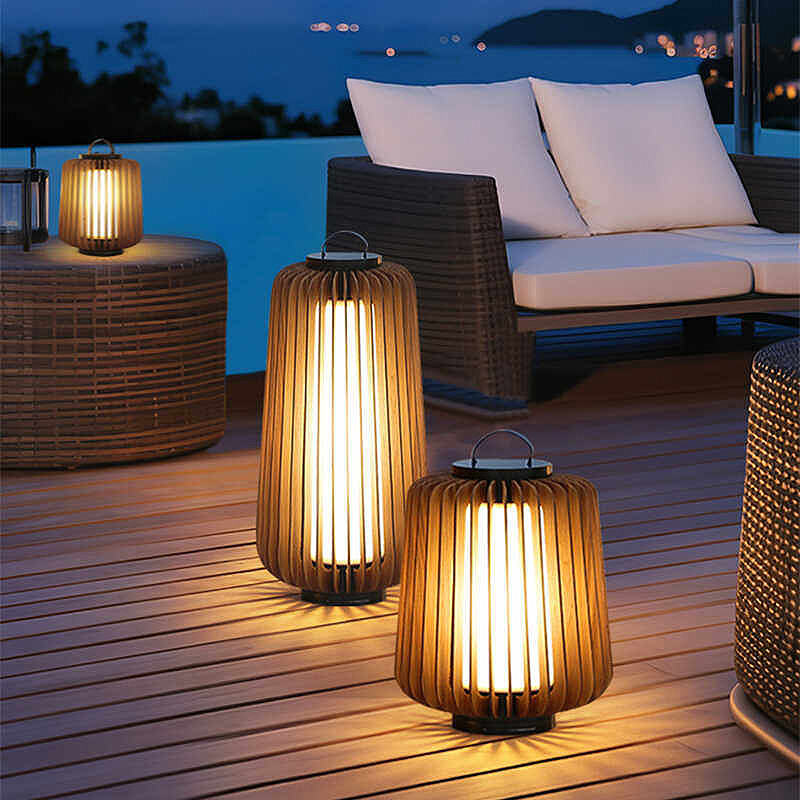 مصباح أرضي مضيء للساحات يعمل ب - مراجعة Solar Garden Light وسعره